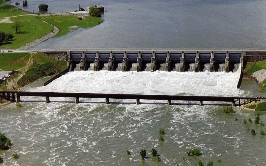 Tainter Gate Scaffolding  Lavon Dam